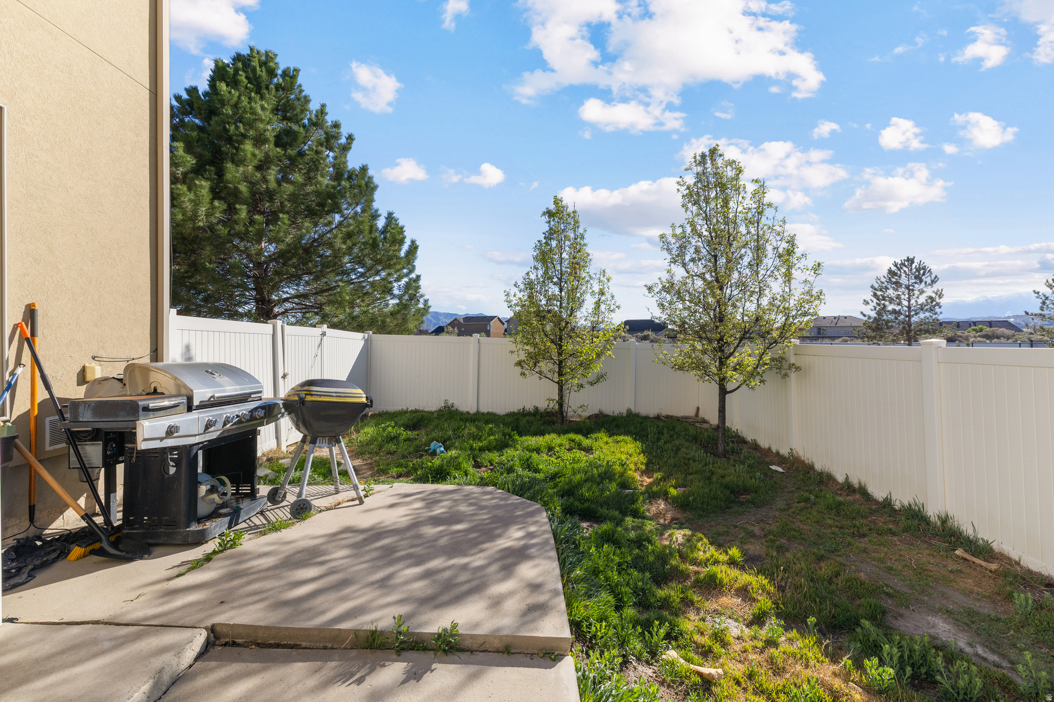 POINTE MEADOWS PHASE X - Residential