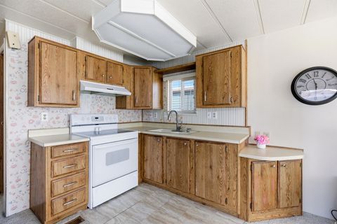 Tiny photo for 1160 E TELEGRAPH St #9, Washington, UT 84780 (MLS # 2139842)