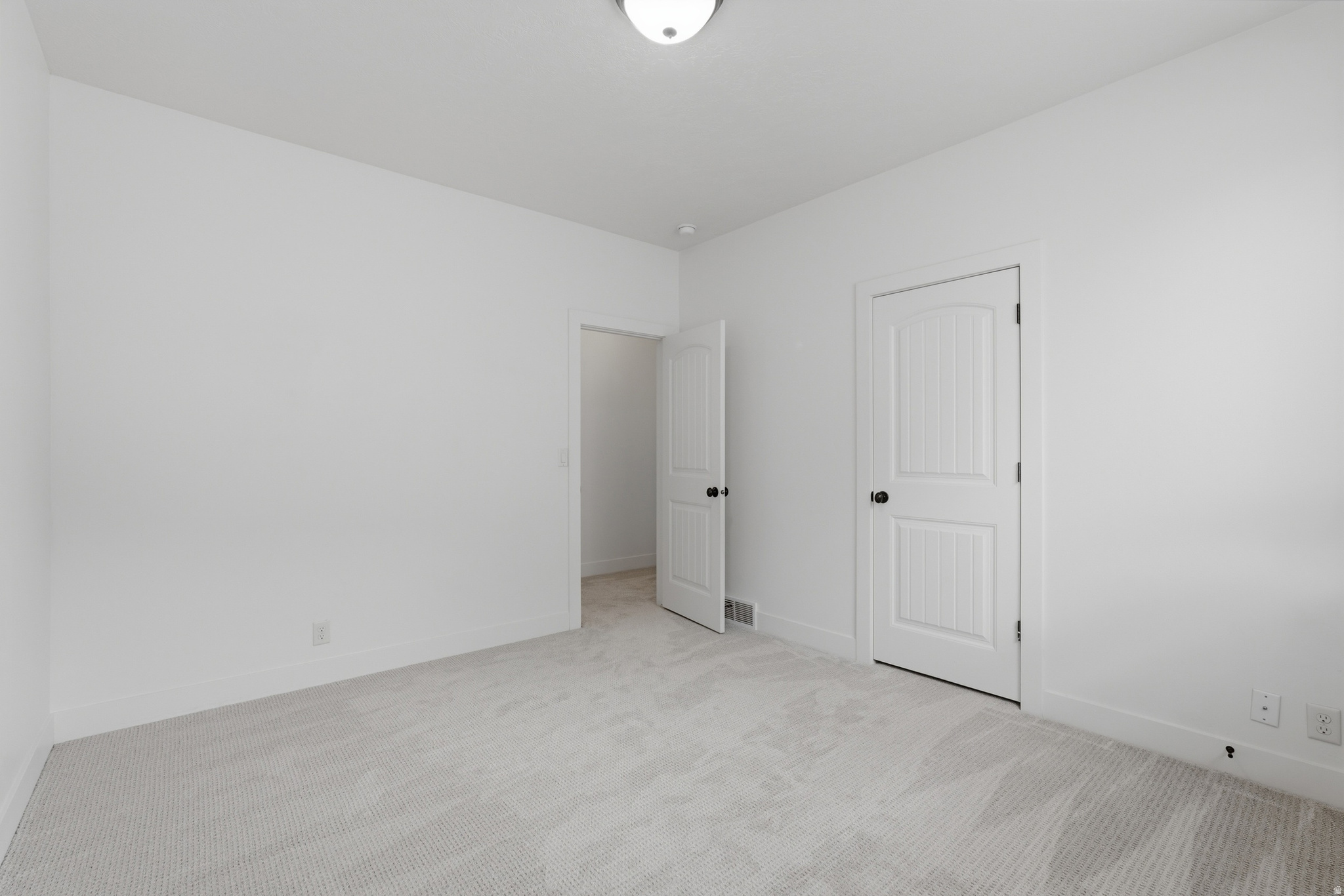 SALEM PARK - Residential