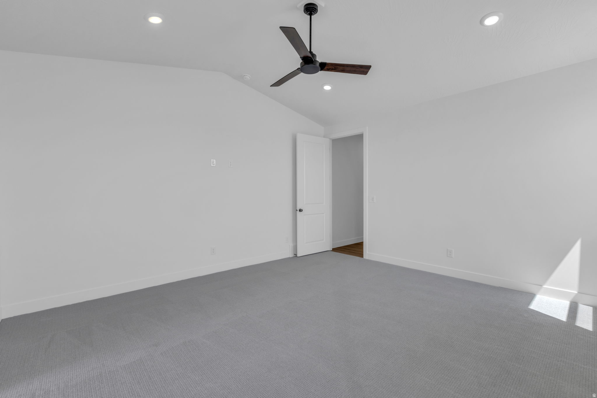 SCARLET RIDGE - Residential