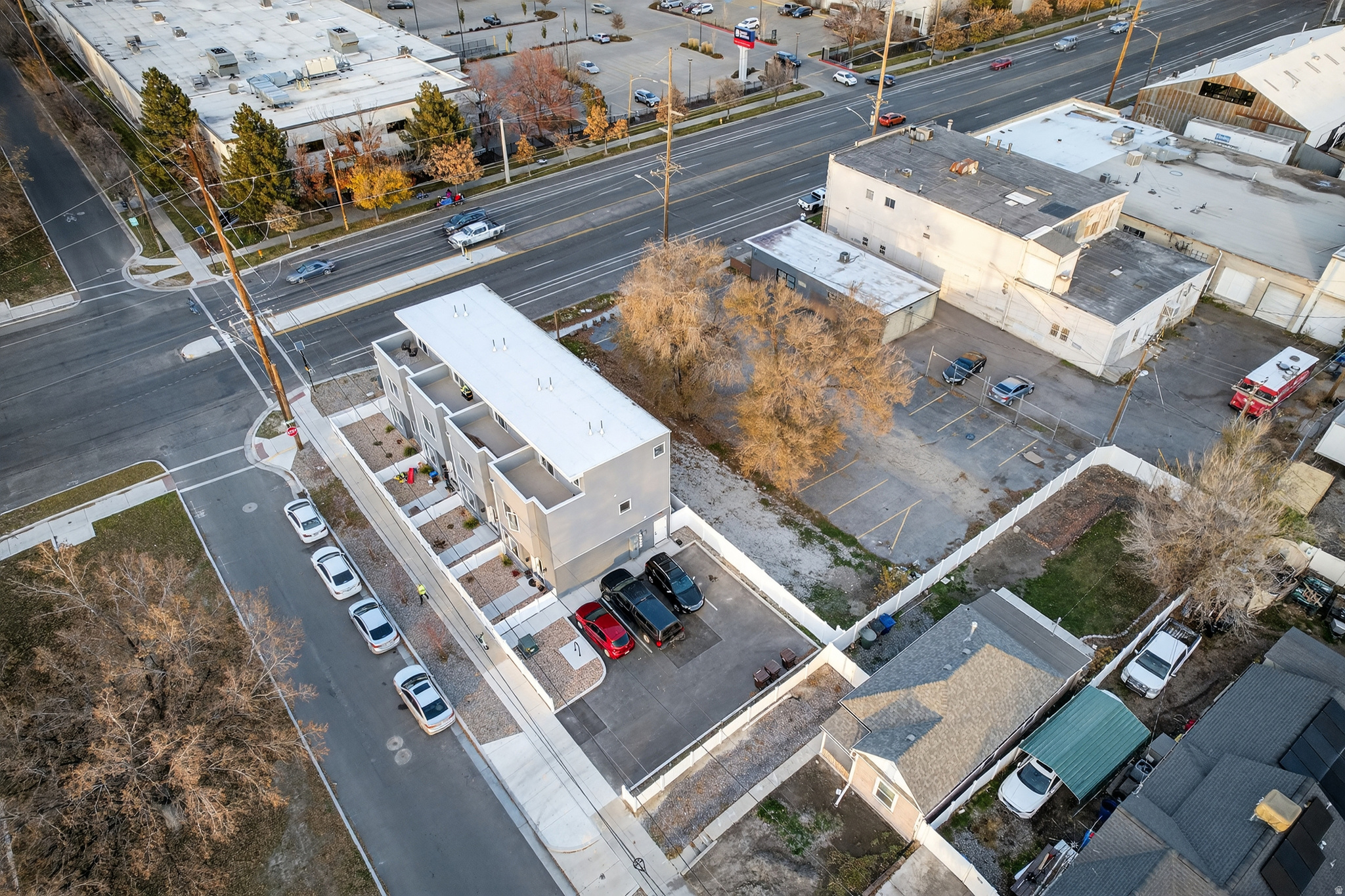 7020 - Commercial Sale