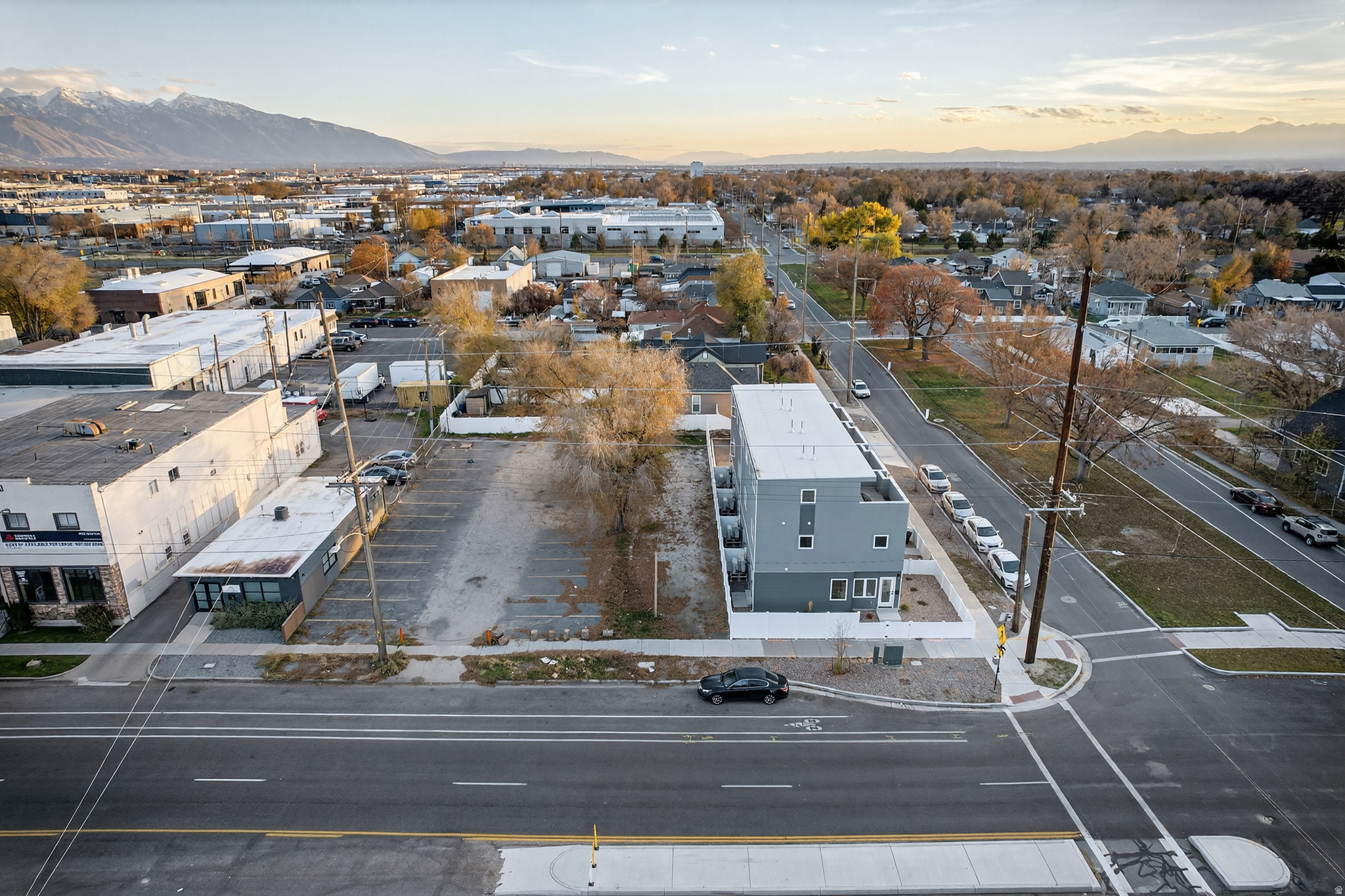 7020 - Commercial Sale