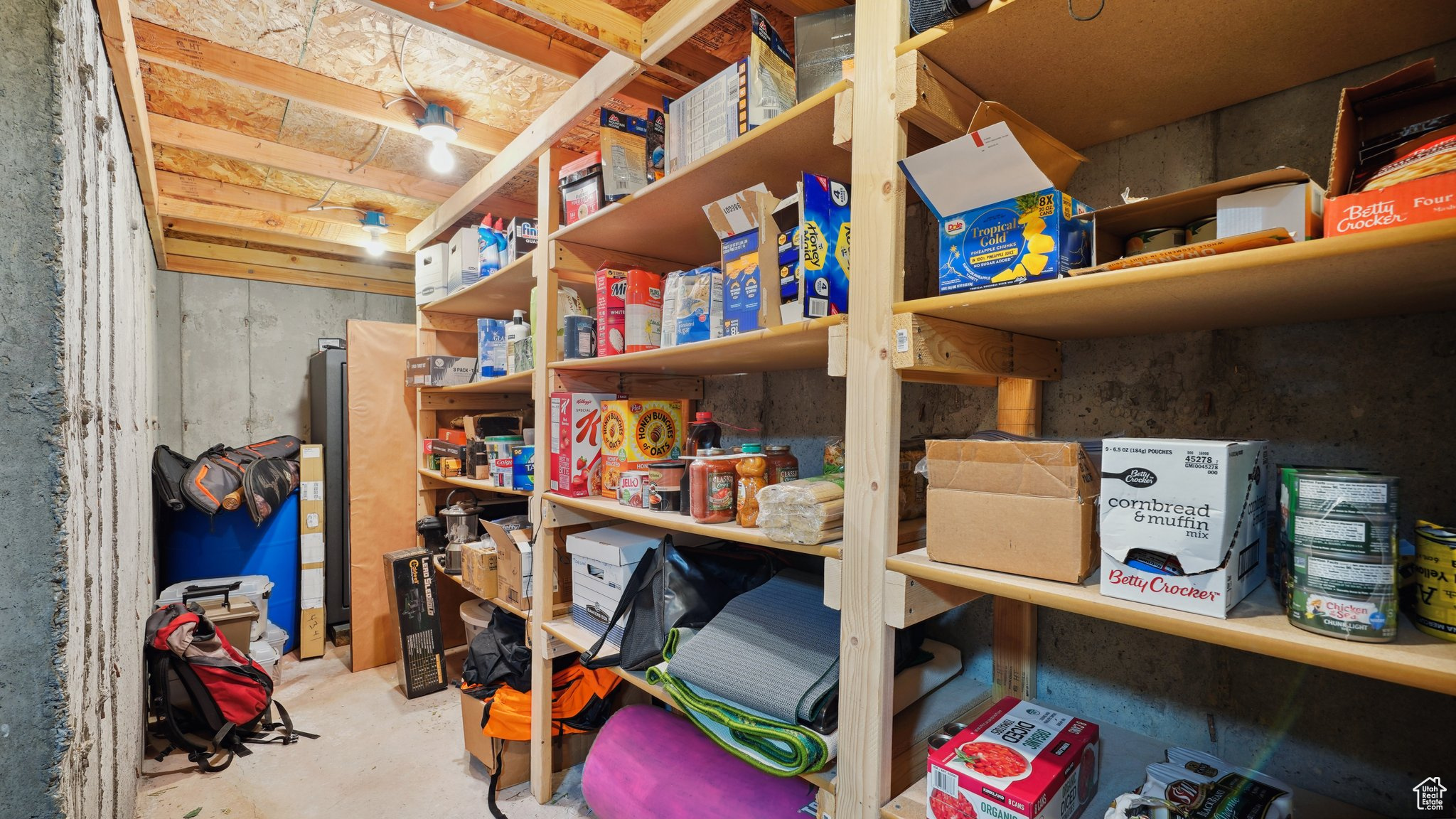 MIDWAY VALLEY ESTATE - Residential