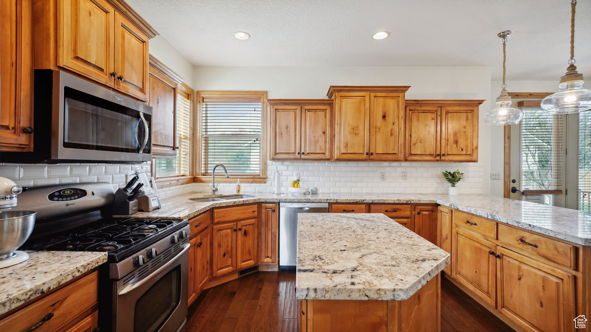 MIDWAY VALLEY ESTATE - Residential