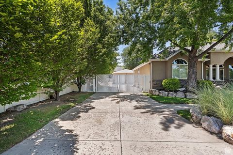 Tiny photo for 924 E COLLEGE ST, Millcreek, UT 84117 (MLS # 2115177)