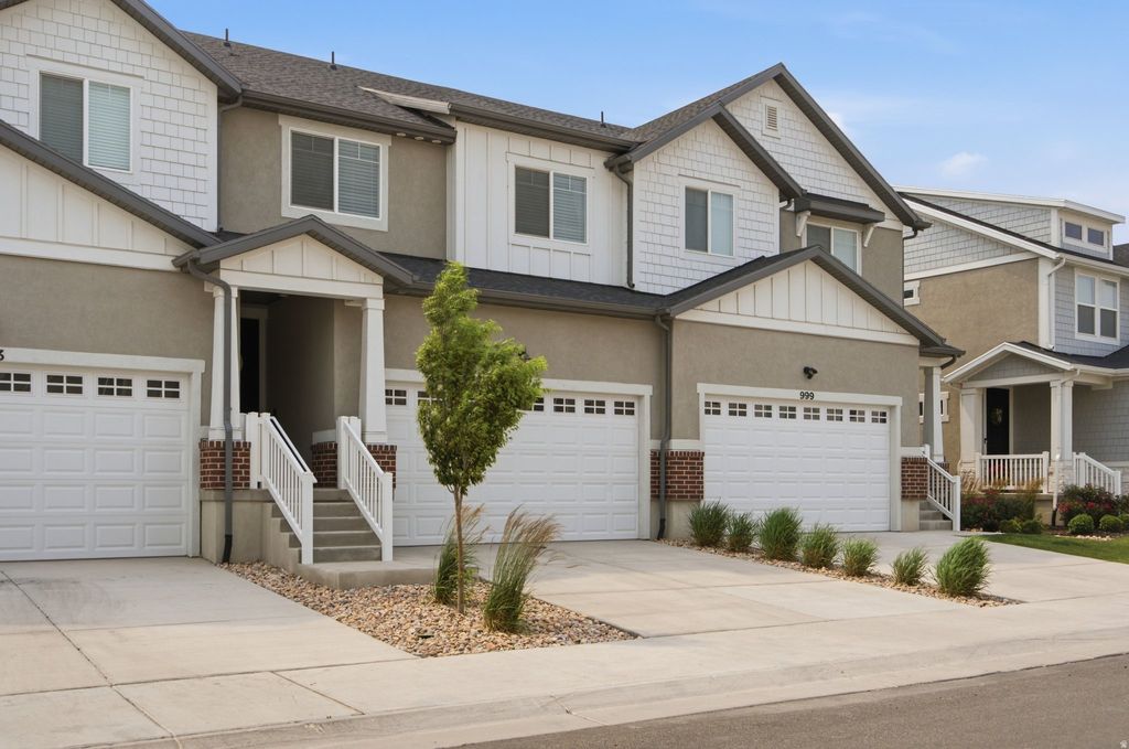 Photo of 997 N LEDGER DR, Saratoga Springs, UT 84045 (MLS # 2168700)
