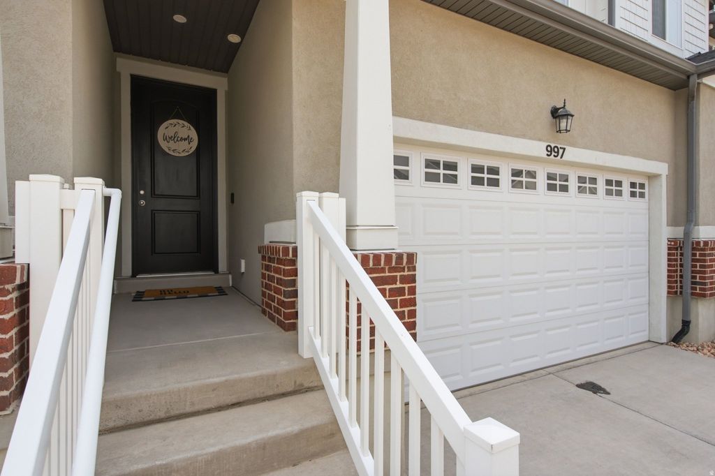 Photo of 997 N LEDGER DR, Saratoga Springs, UT 84045 (MLS # 2168700)