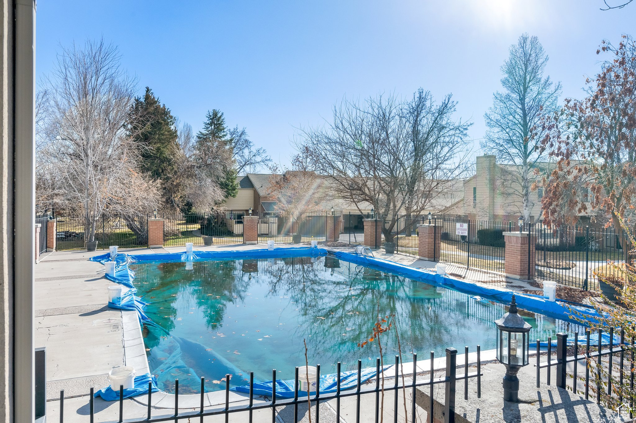 SHADOWBROOK - Residential