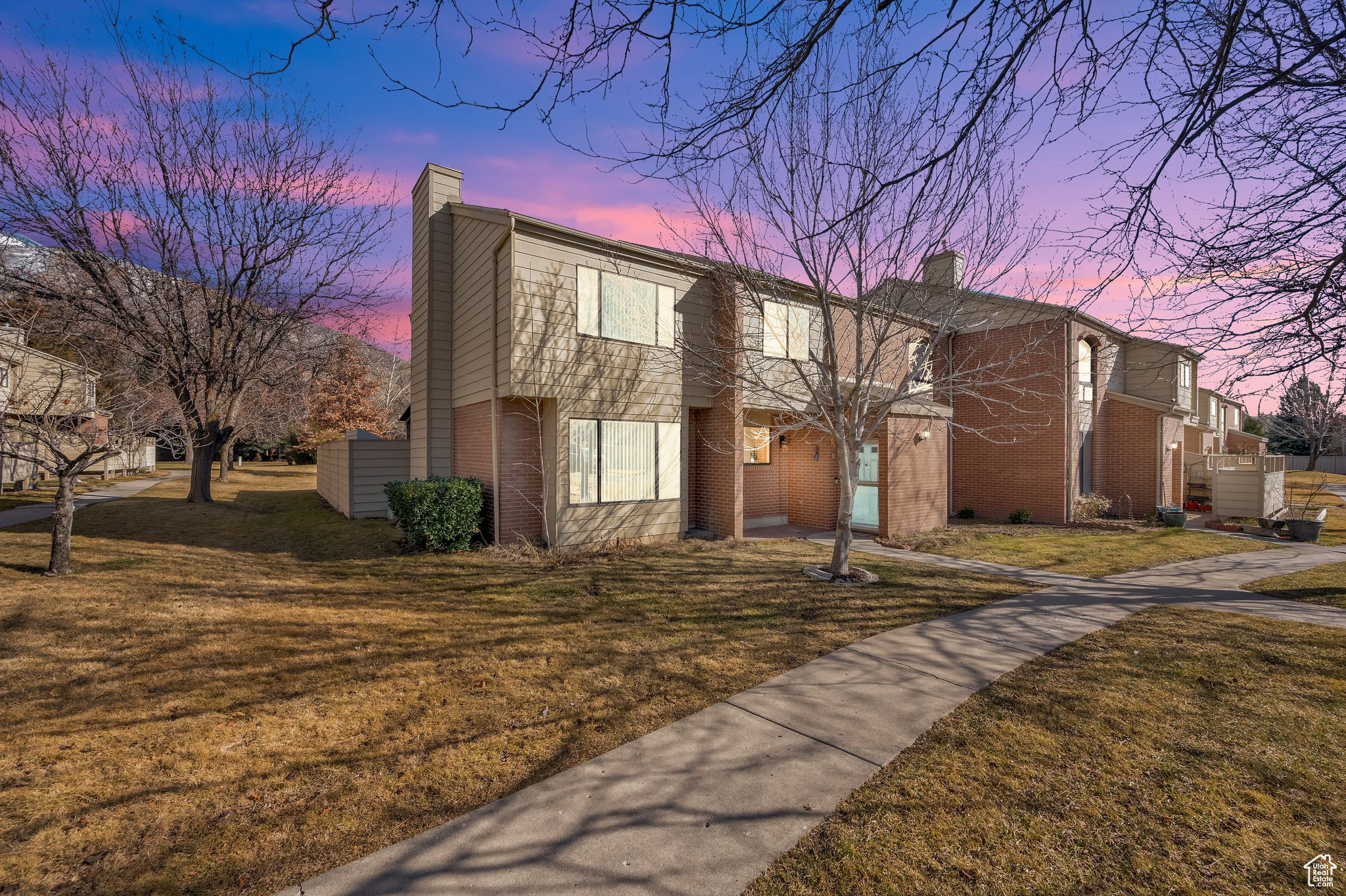 SHADOWBROOK - Residential