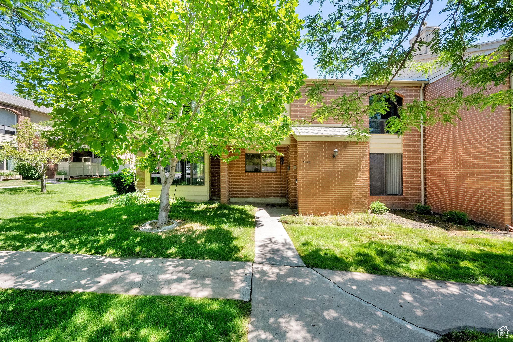 SHADOWBROOK - Residential