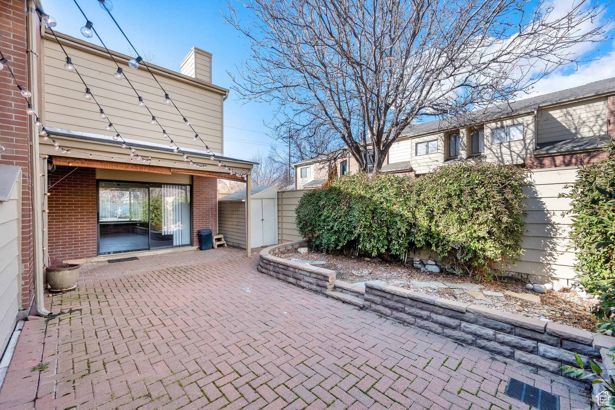 SHADOWBROOK - Residential