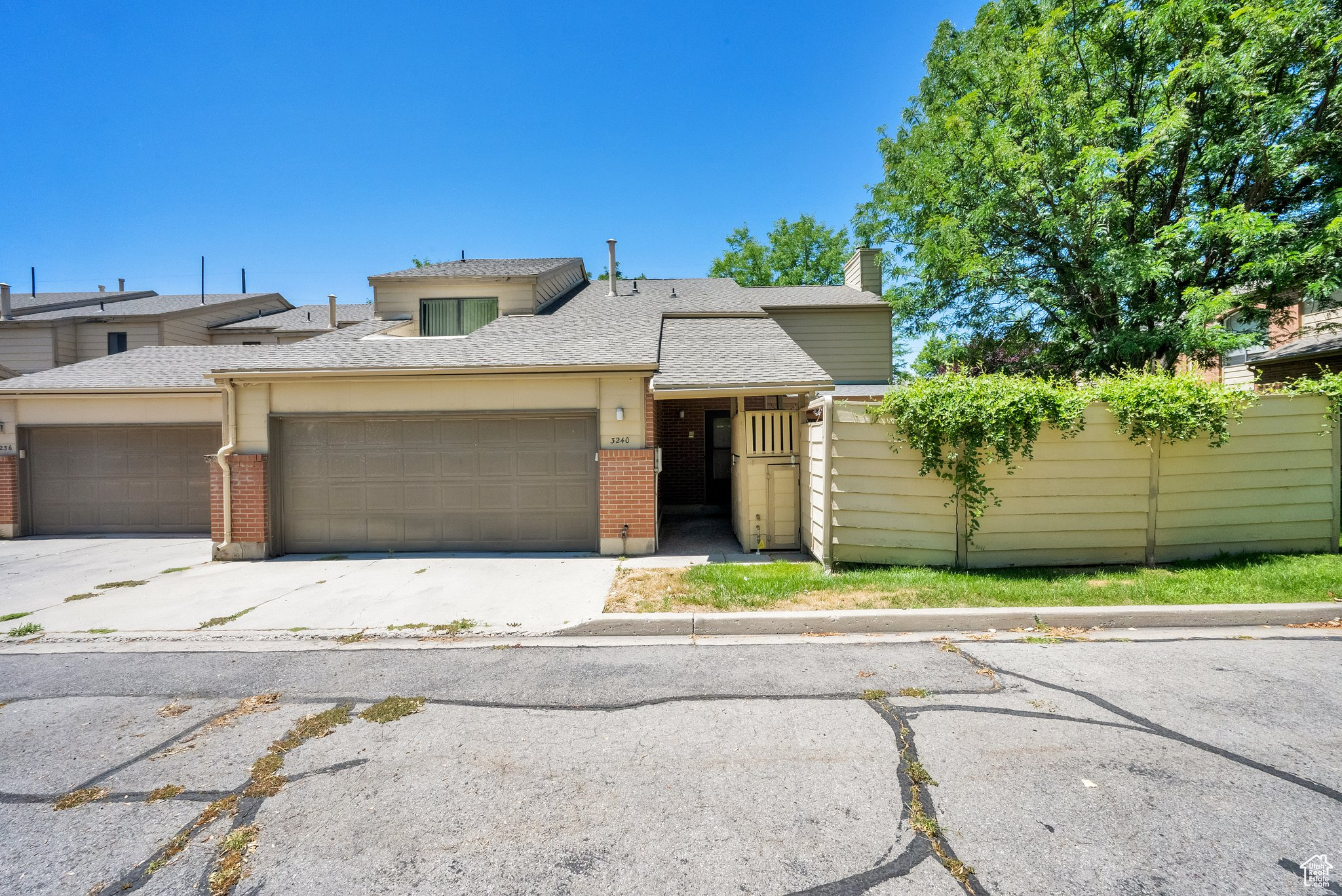 SHADOWBROOK - Residential