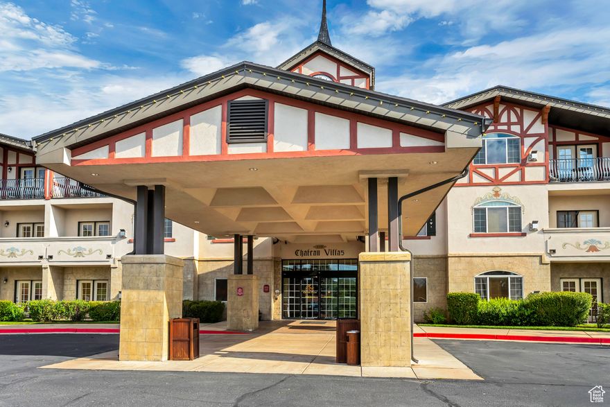 Fully Furnished European 2 Bedroom Villa! SLEEPS 8 PEOPLE (DOOR#S 1020, 1022) Located in the Zermatt Resort and Spa! Full Ownership! Indoor/outdoor Pool, spa, sauna, steam rooms, restaurants, bakery, tennis, golf, volleyball, etc. Located Near Wasatch, Homestead, and Soldier Summit golf courses. 15 Minutes to Park City Ski Resorts, 10 minutes to the Deer Valley gondola, 45 minutes from the Salt Lake City airport, and around the corner from world class Nordic ski trails, hiking and biking. Enjoy hiking, biking, skiing, fishing, and boating! Use this condo unit as a short term rental, VRBO, your own personal home or getaway, or have the Zermatt Resort rent and manage it for you