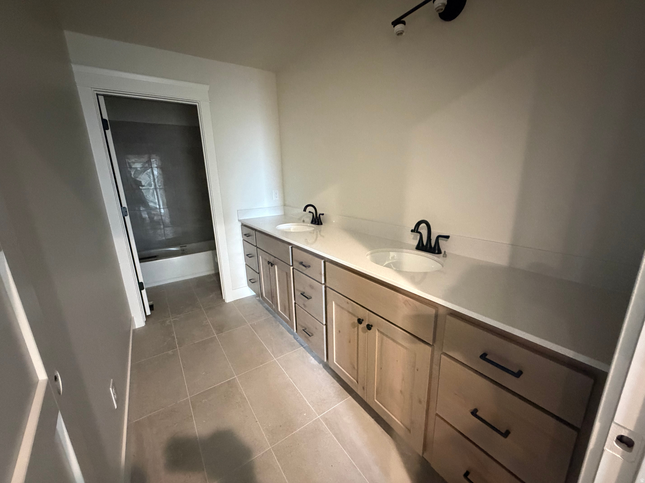 CRAYTHORN HOMESTEAD - Residential