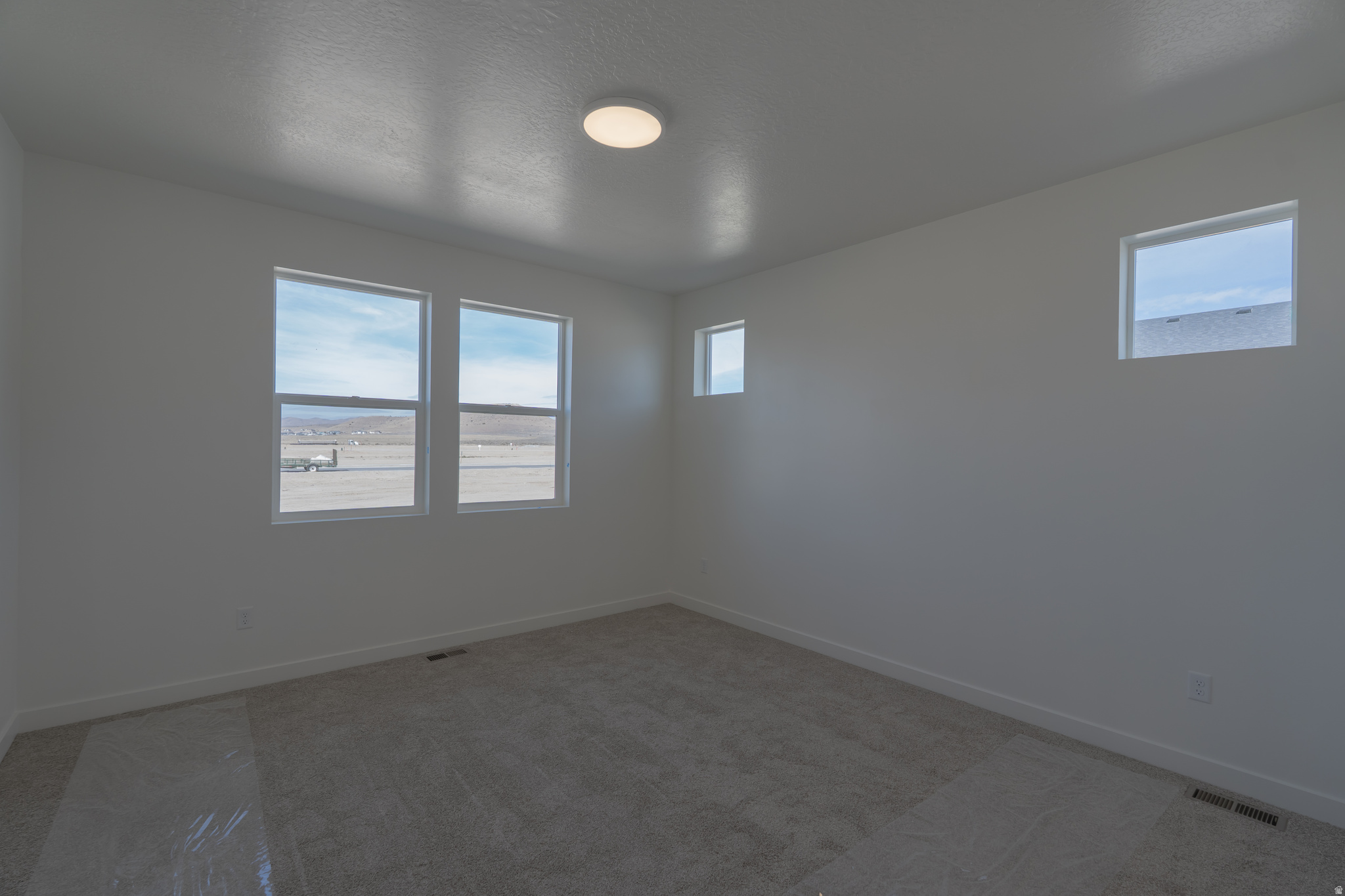 THE ESTATES AT SUNSET FLATS - Residential