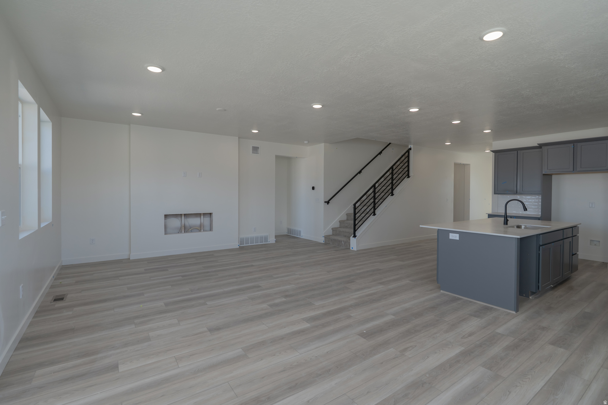 THE ESTATES AT SUNSET FLATS - Residential