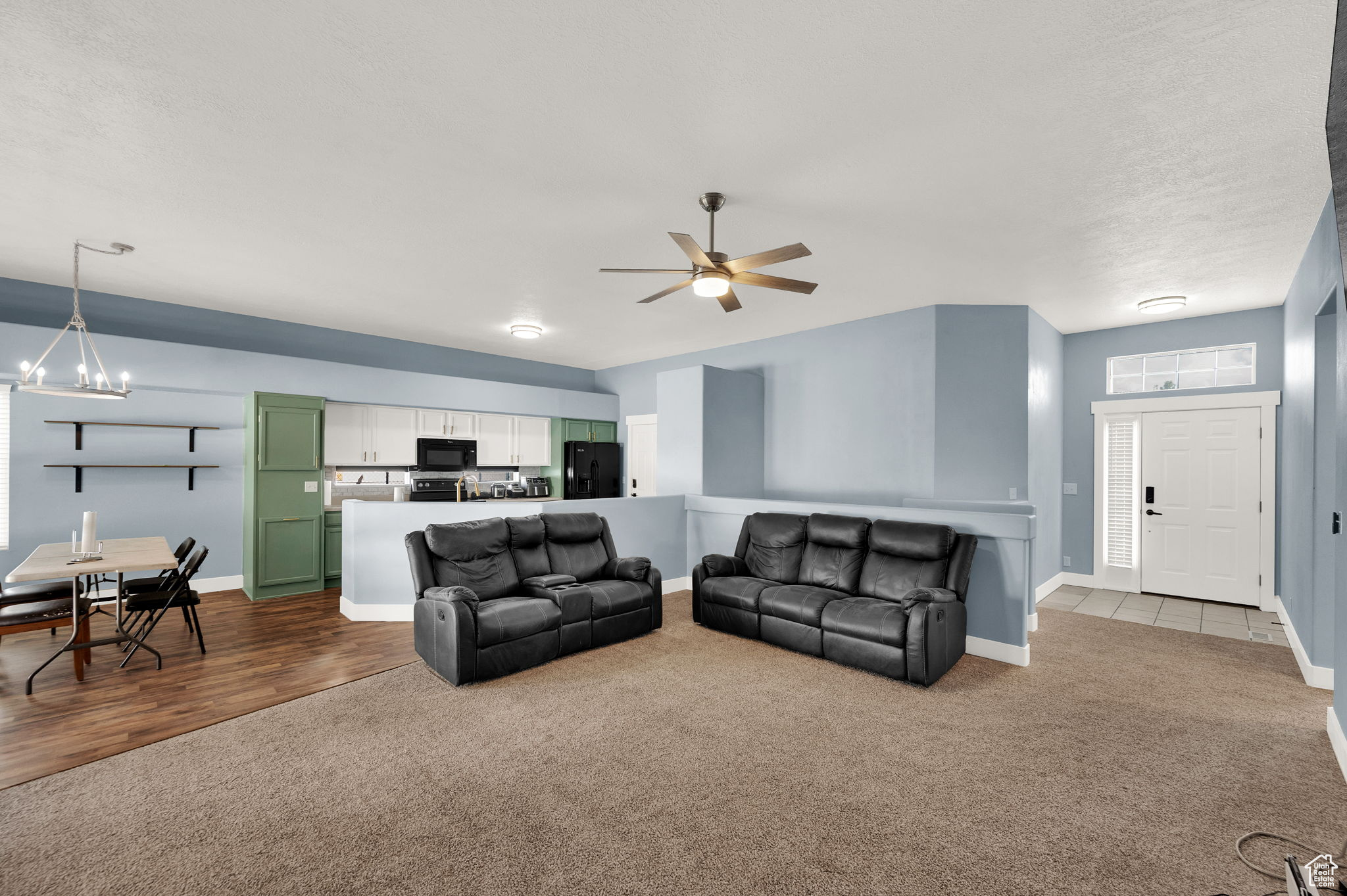 HUNTER VILLAGE PHASE - Residential