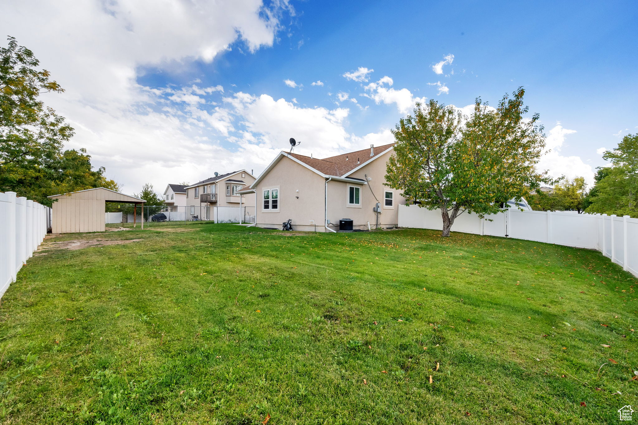 HUNTER VILLAGE PHASE - Residential