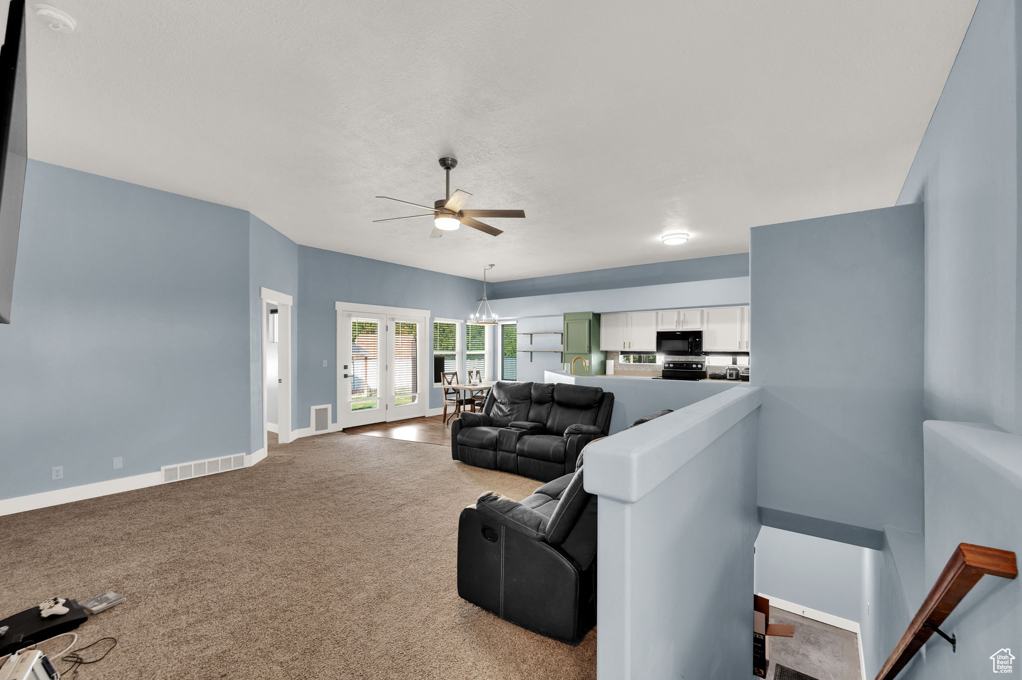 HUNTER VILLAGE PHASE - Residential