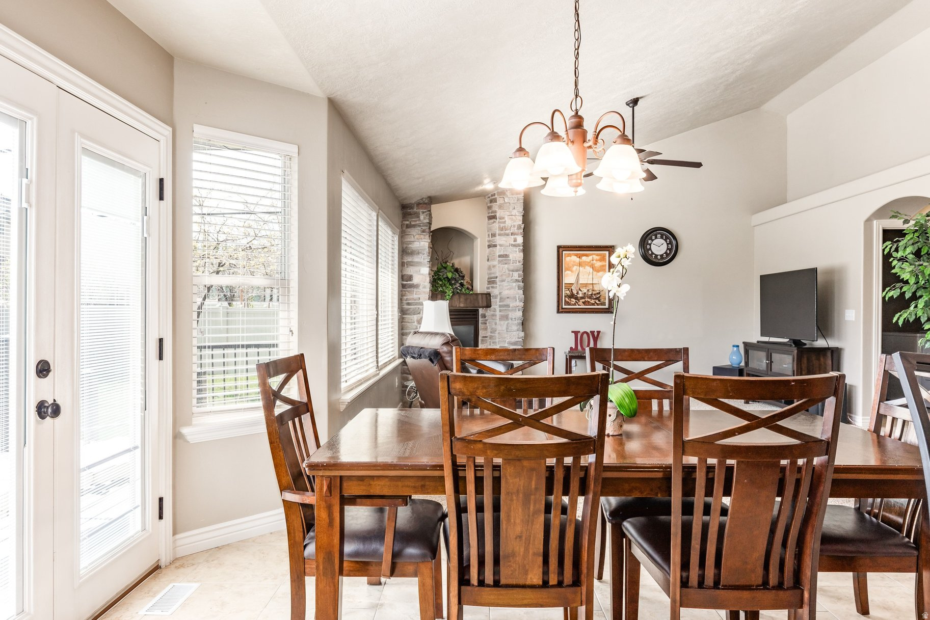 HERITAGE FARMS - Residential