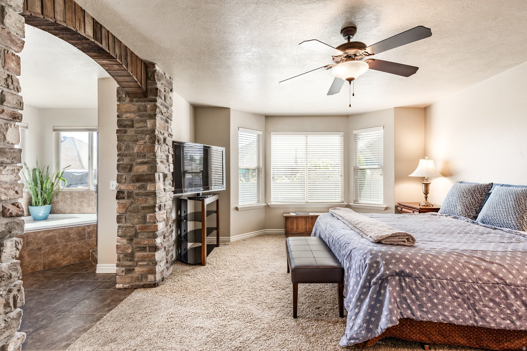 HERITAGE FARMS - Residential