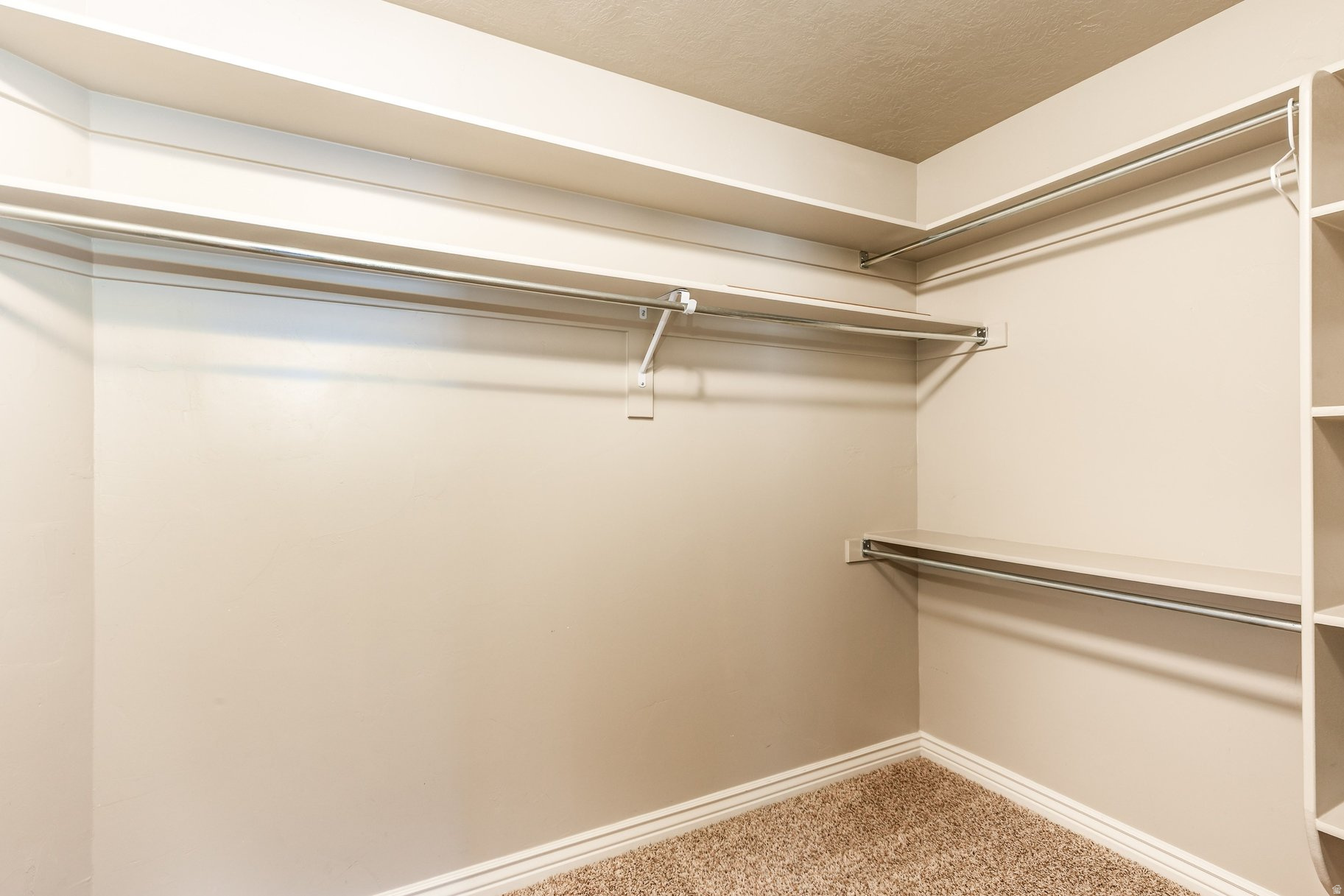 HERITAGE FARMS - Residential