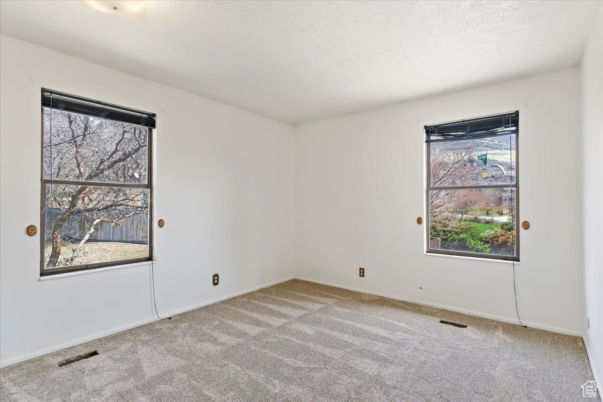 966 Woodridge Dr, Layton, Utah image 31