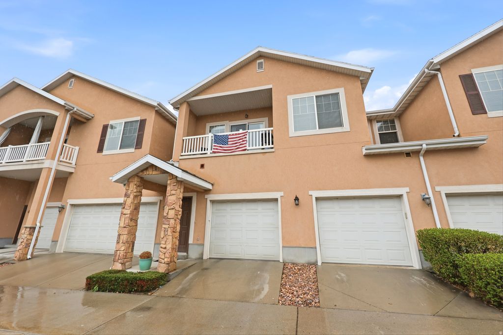 Photo of 1145 CANYON MEADOW DR. #5, Provo, UT 84606 (MLS # 2148179)