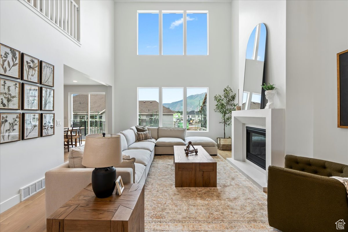 SKY MEADOWS - Residential