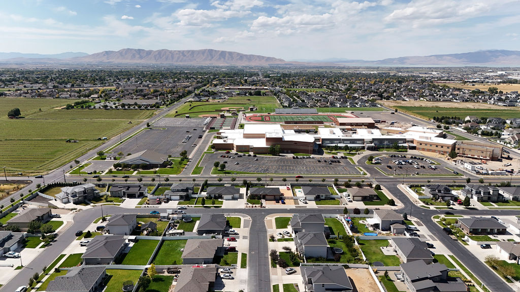 CANYON VISTA - Residential