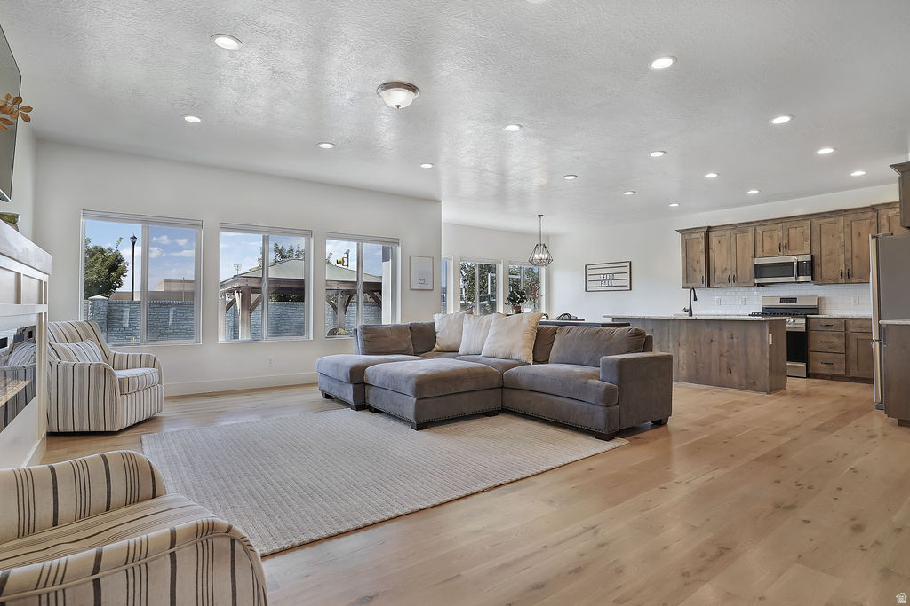 CANYON VISTA - Residential