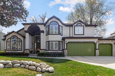 Photo of 1938 E VINTAGE WOODS CT S, Holladay, UT 84117 (MLS # 2147599)