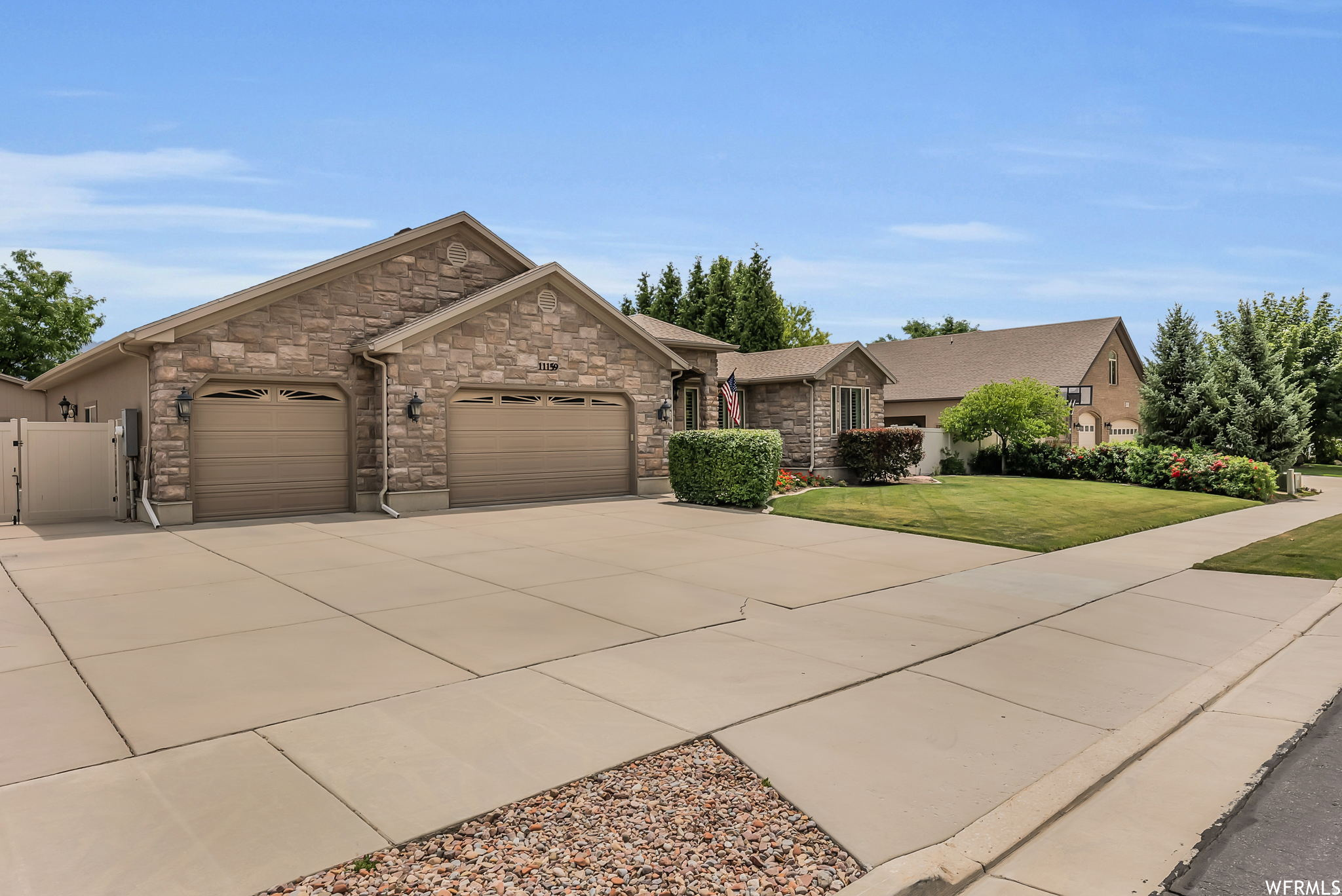 LUCAS HILLS - Residential