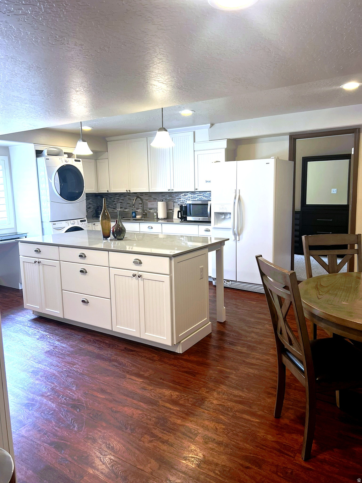 LUCAS HILLS - Residential