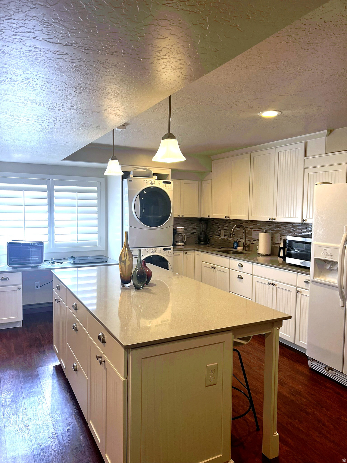 LUCAS HILLS - Residential