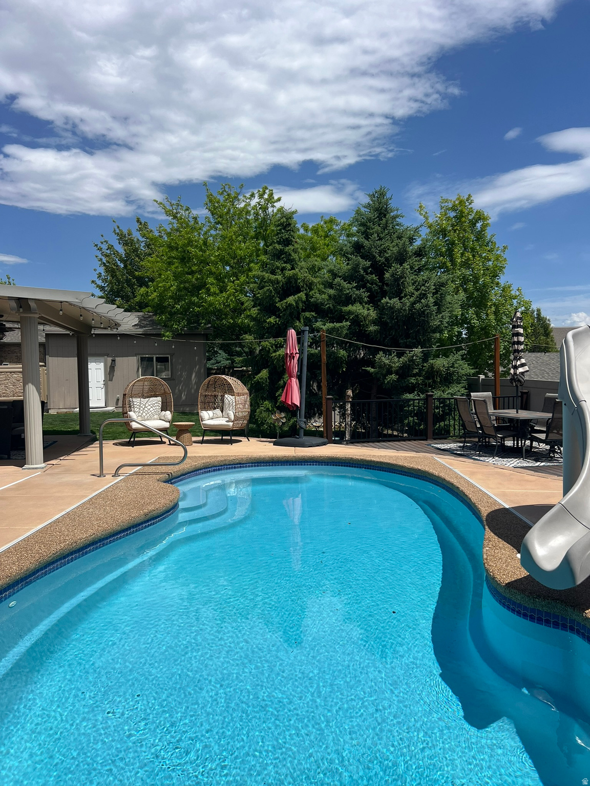 LUCAS HILLS - Residential