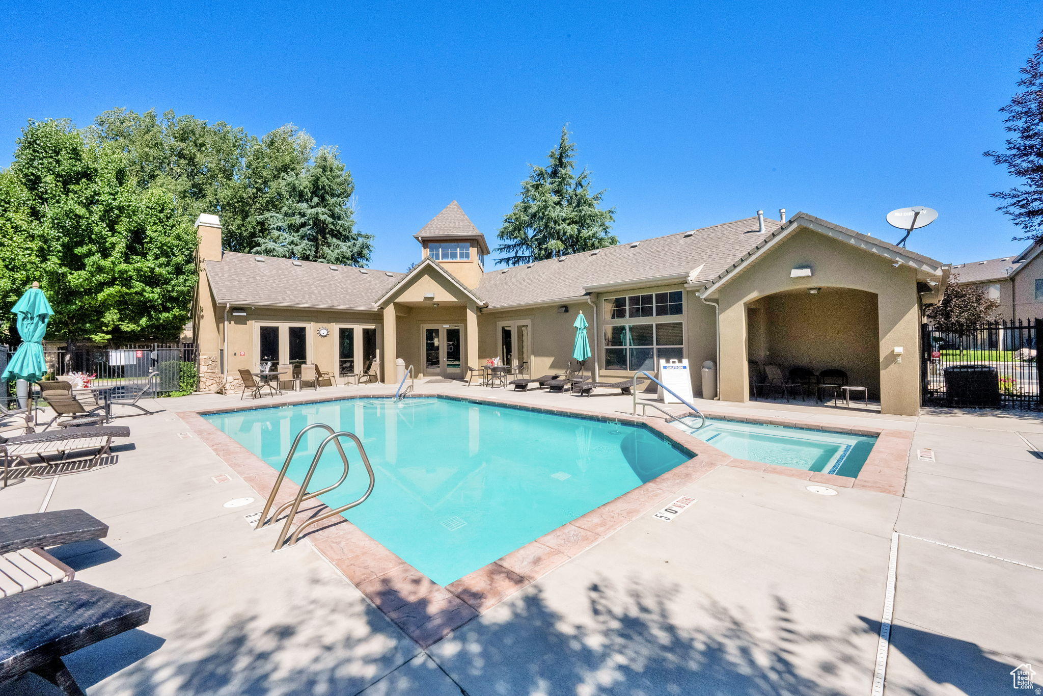 COTTAGES - Residential