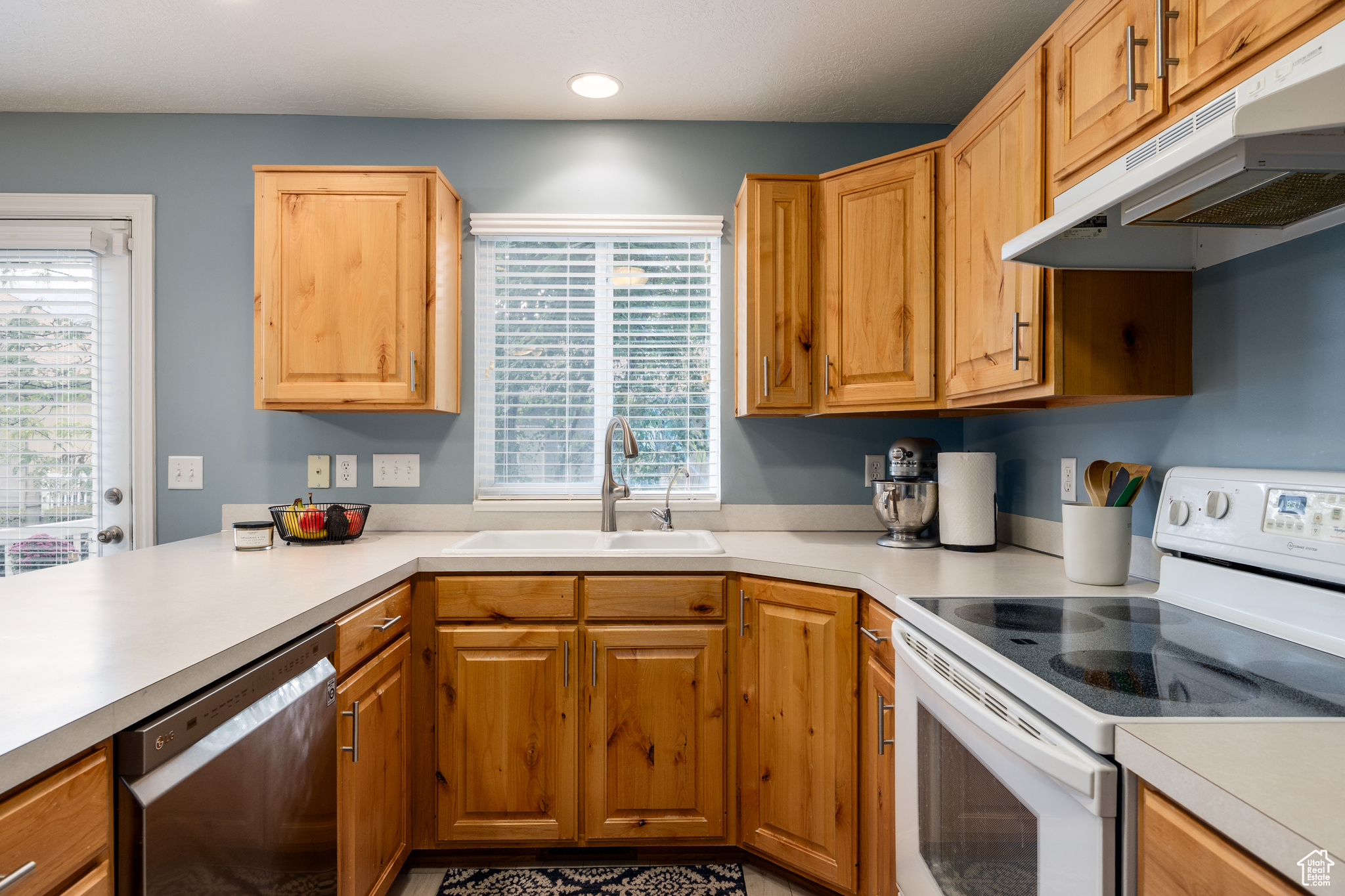 CLEARWATER COVE - Residential