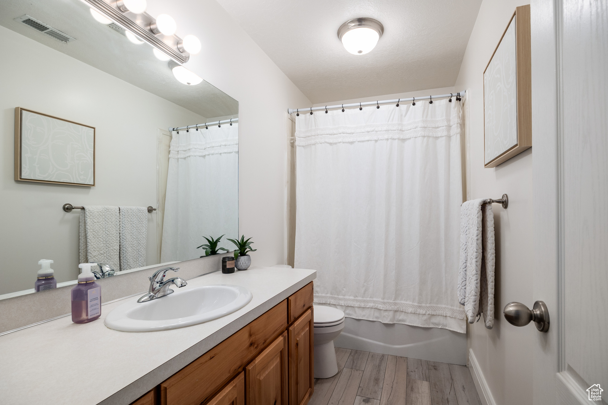 CLEARWATER COVE - Residential