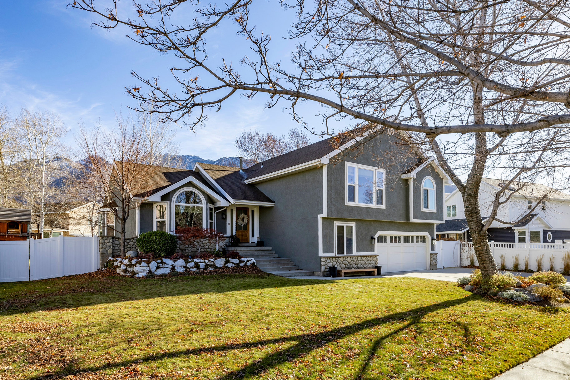 BLUFF AT HIDDEN VALLEY - Residential