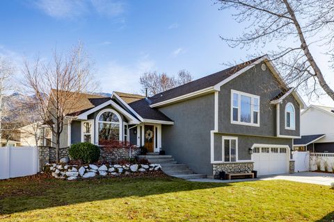 Photo of 11989 S HIDDEN VALLEY RD, Sandy, UT 84092 (MLS # 2126963)