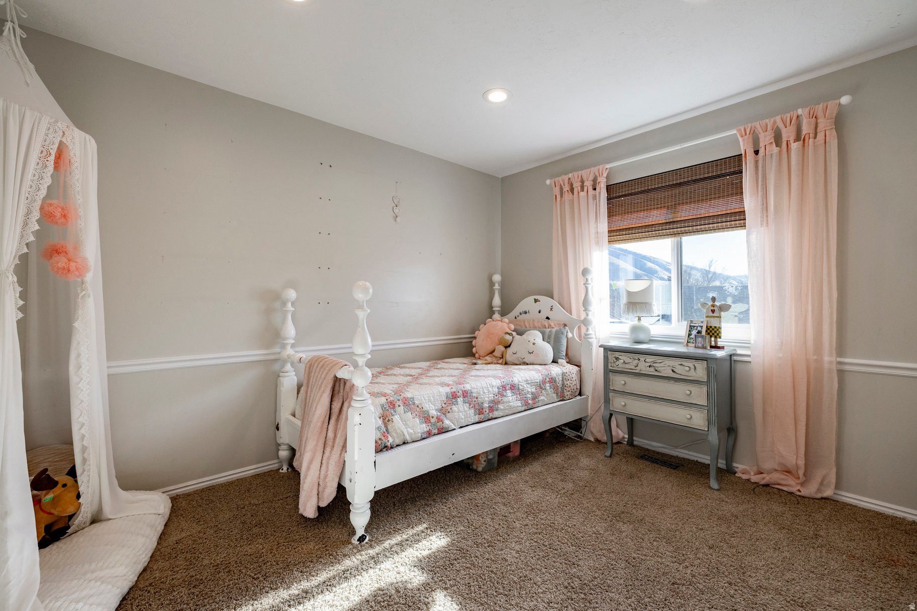 BLUFF AT HIDDEN VALLEY - Residential