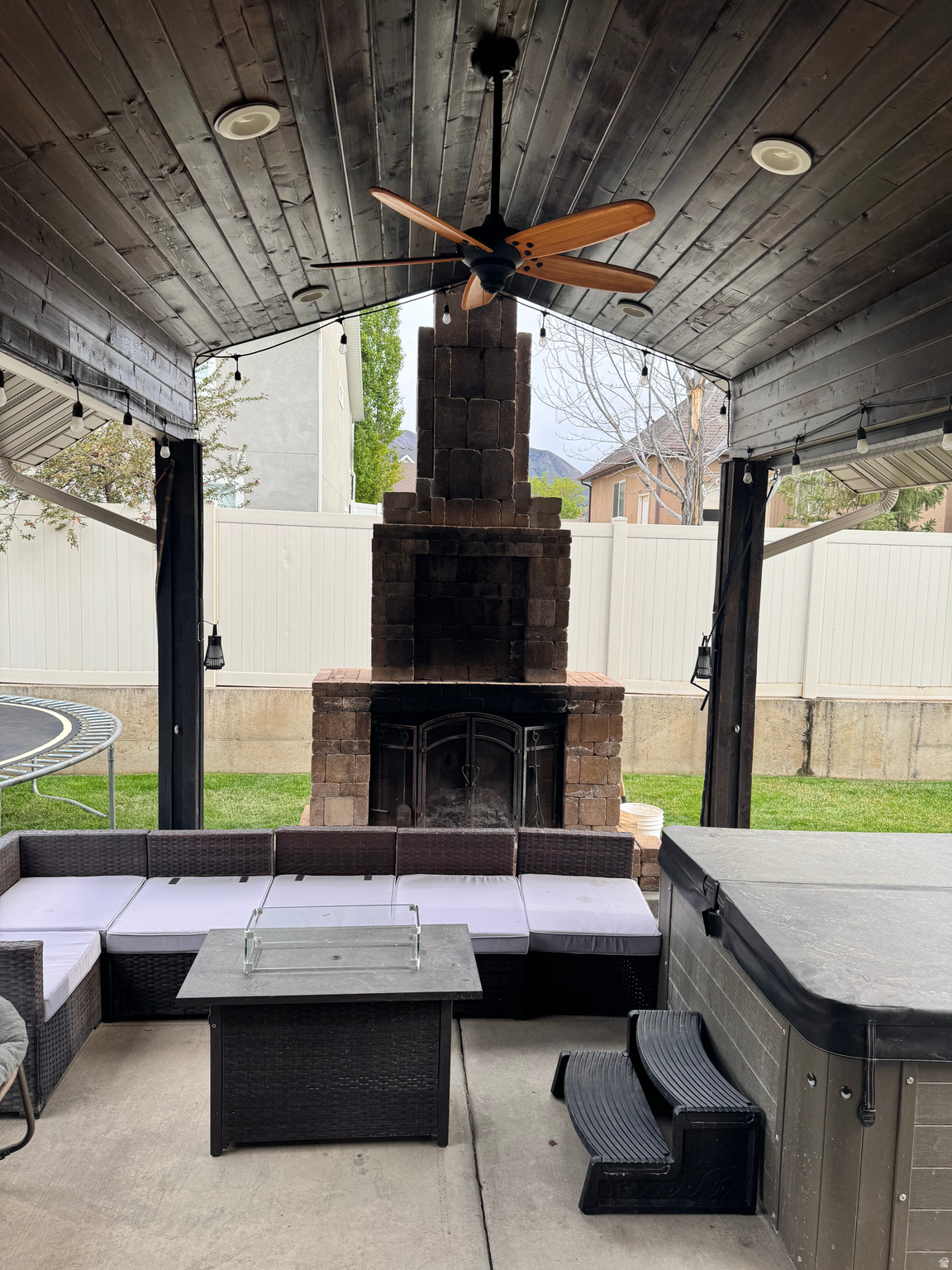 MOUNT LOAFER VIEW - Residential