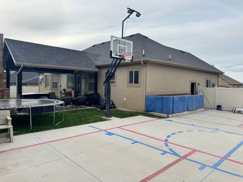Tiny photo for 338 E 960 S, Salem, UT 84653 (MLS # 2153460)