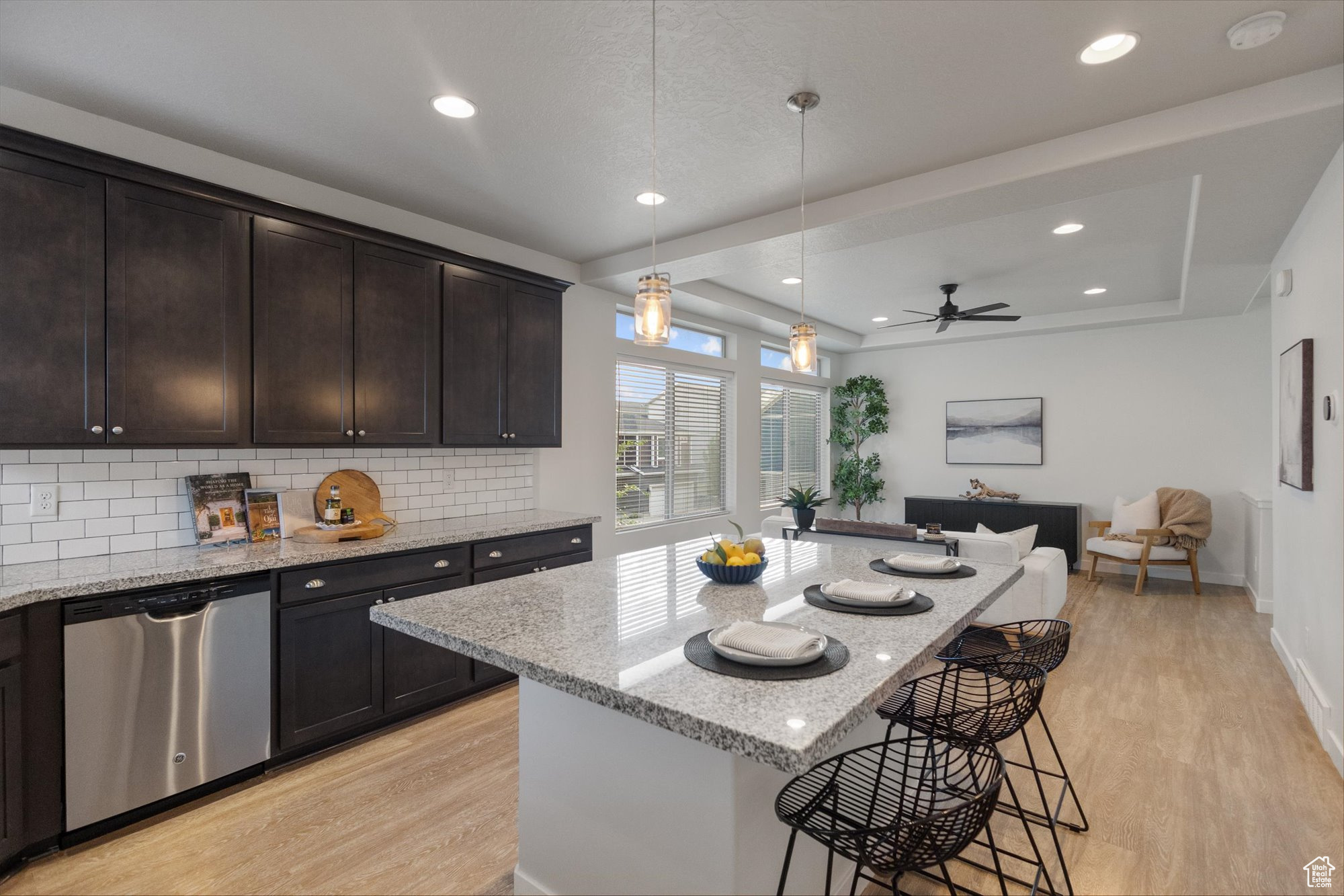 SOUTH POINT - Residential