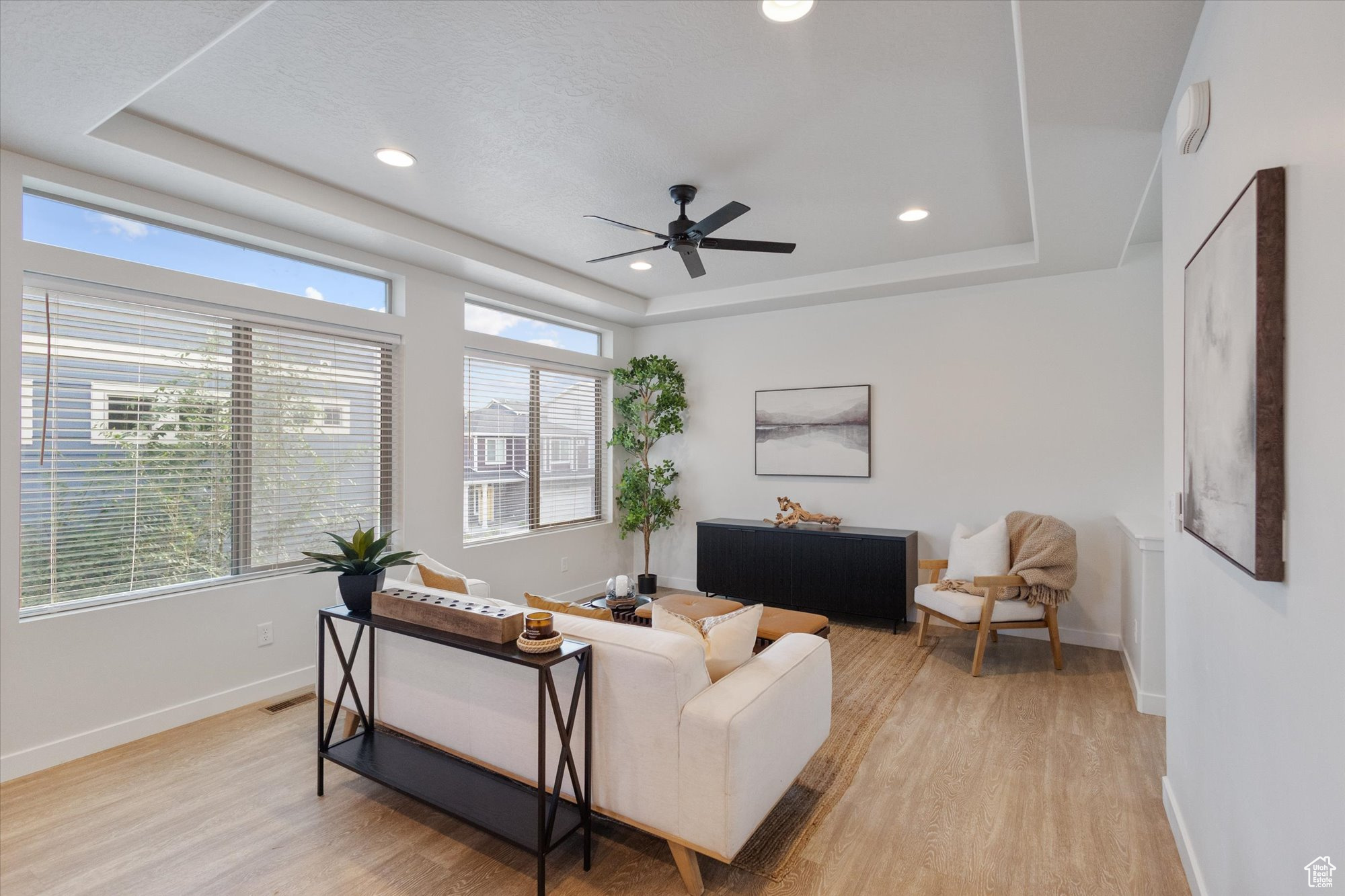 SOUTH POINT - Residential