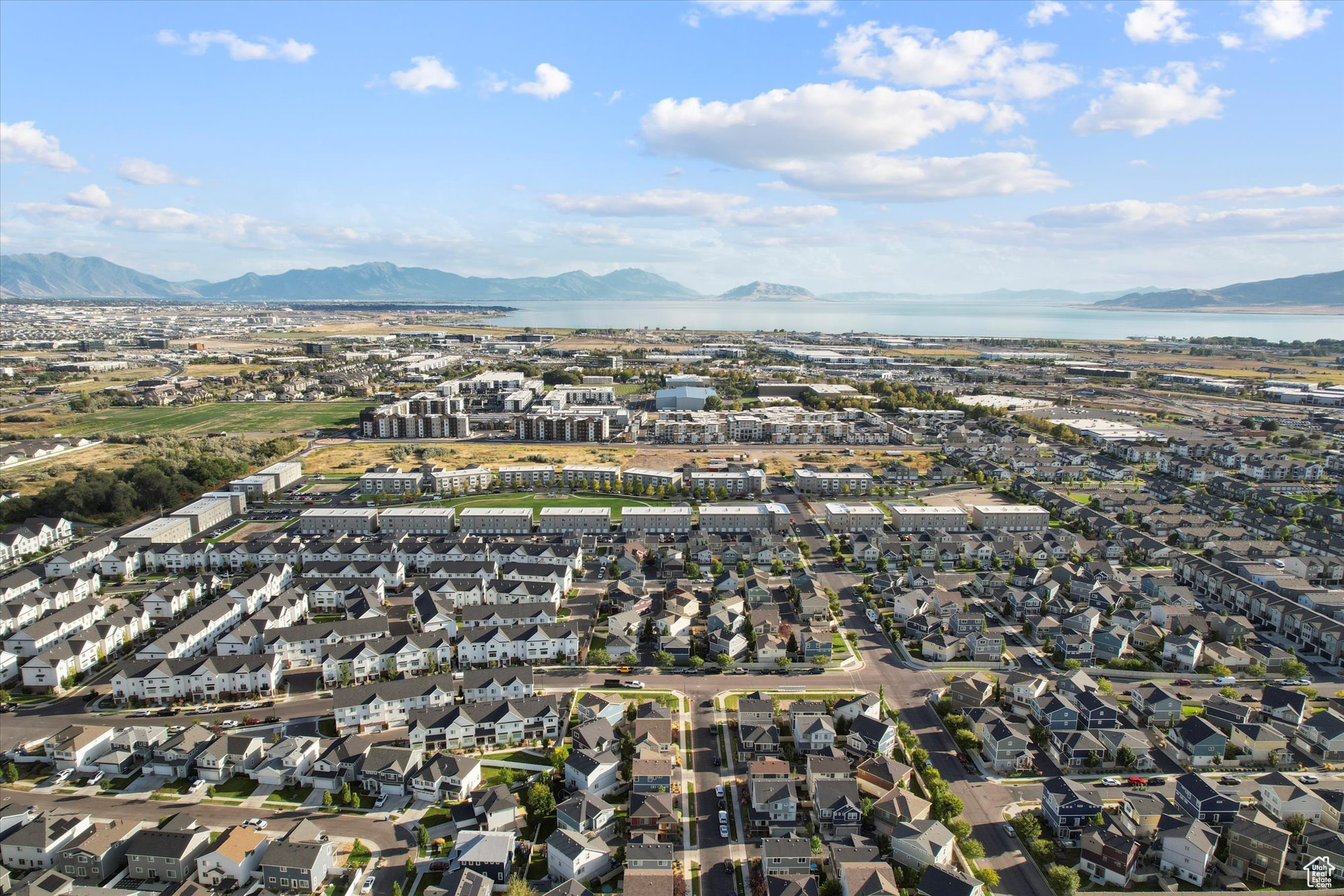 SOUTH POINT - Residential