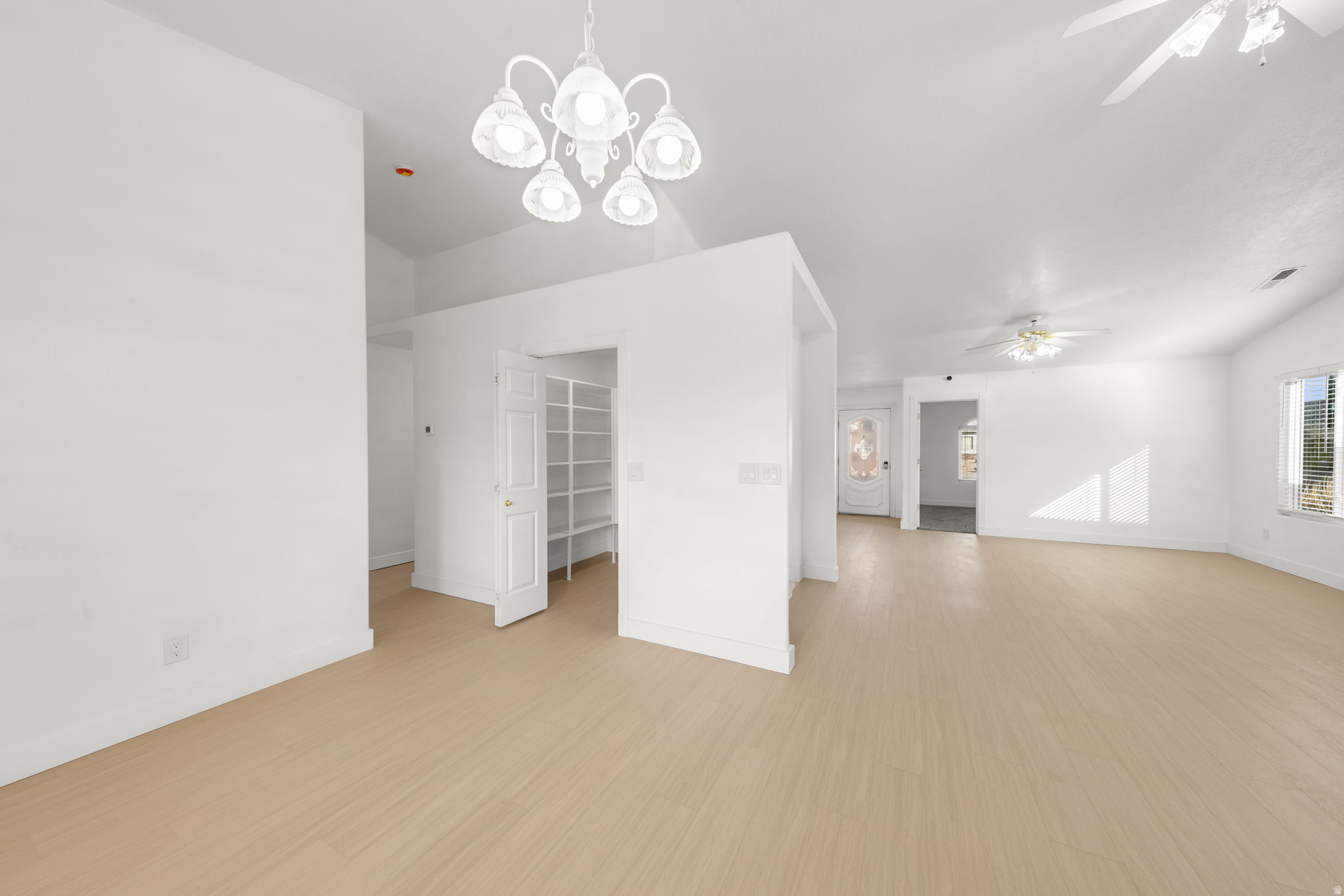 RIVER VIEW EST 4 - Residential