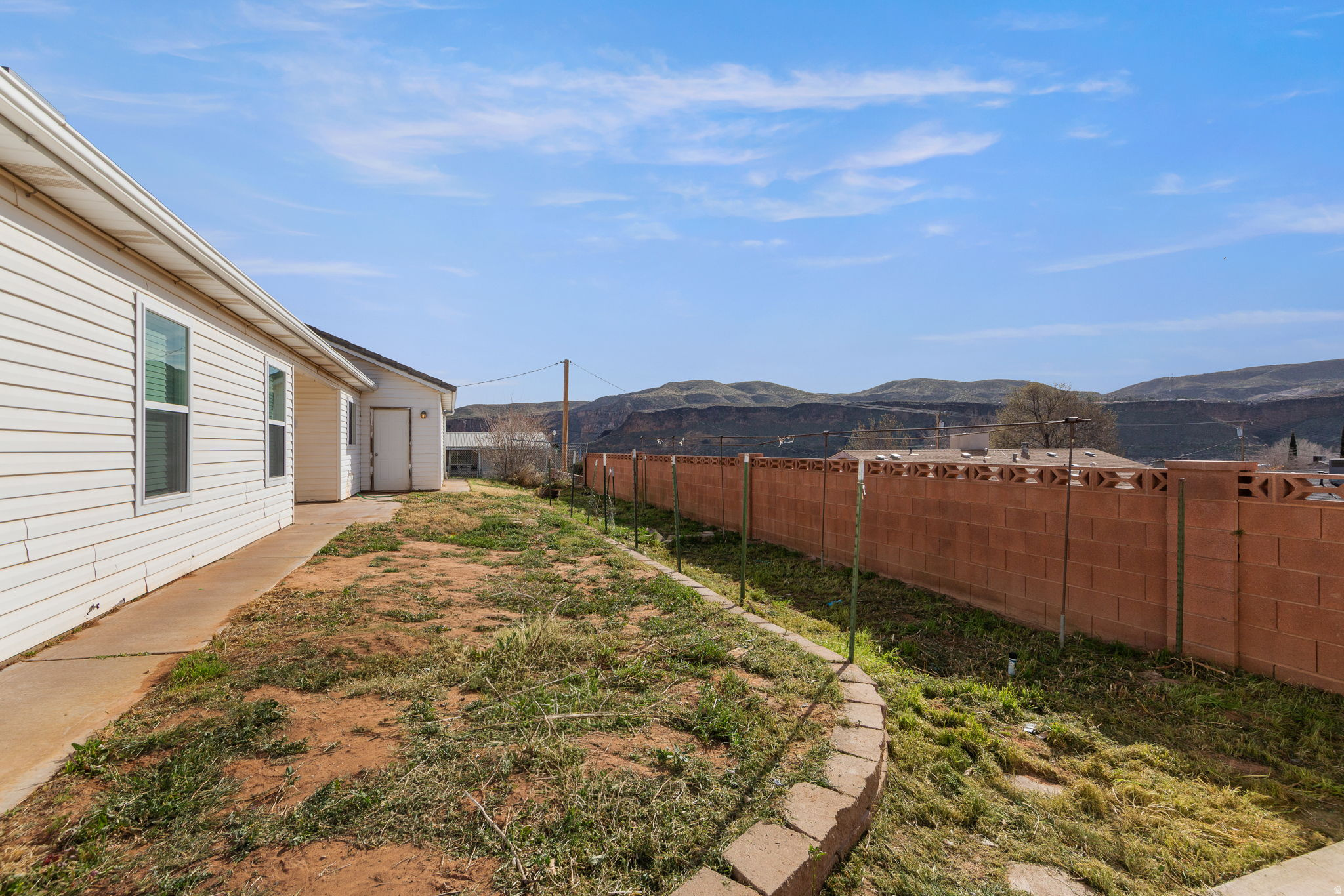 RIVER VIEW EST 4 - Residential