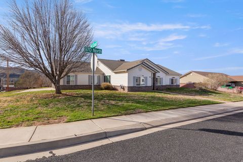 Tiny photo for 250 E 970 N, Hurricane, UT 84737 (MLS # 2137273)